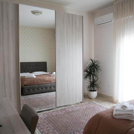 Апартаменты Blancohouse - Berto Luxury Rimini Centro Storico Экстерьер фото