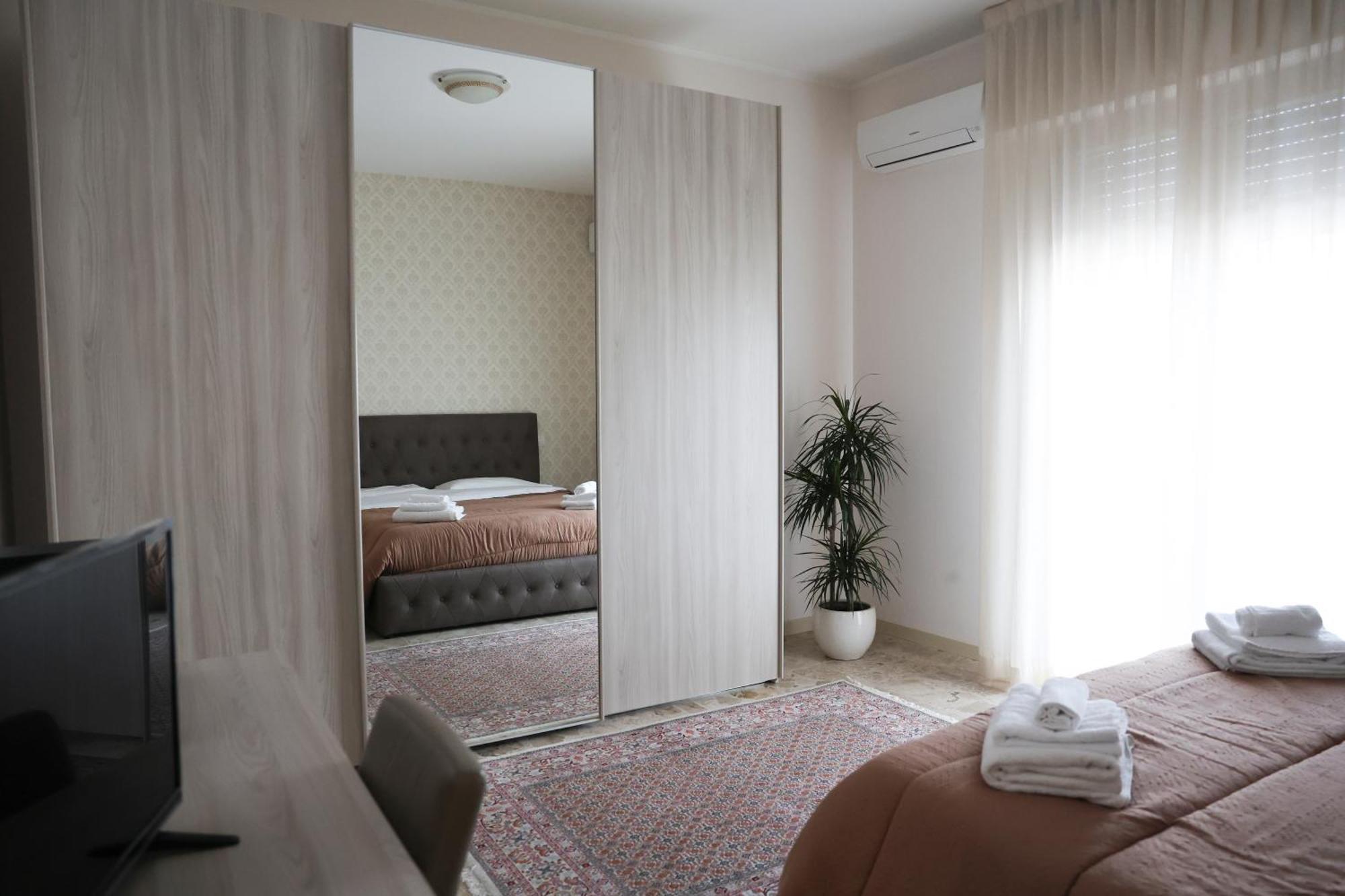 Апартаменты Blancohouse - Berto Luxury Rimini Centro Storico Экстерьер фото